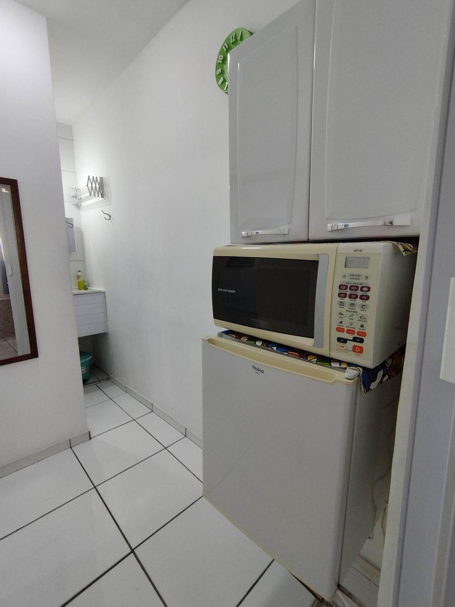 Seu Apto Na Praia Da Costa 2 Simples E Barato Excelente Localizacao Ar Cond Frigobar Microondas Tv Todo Seu No Centro Vila Velha  Buitenkant foto